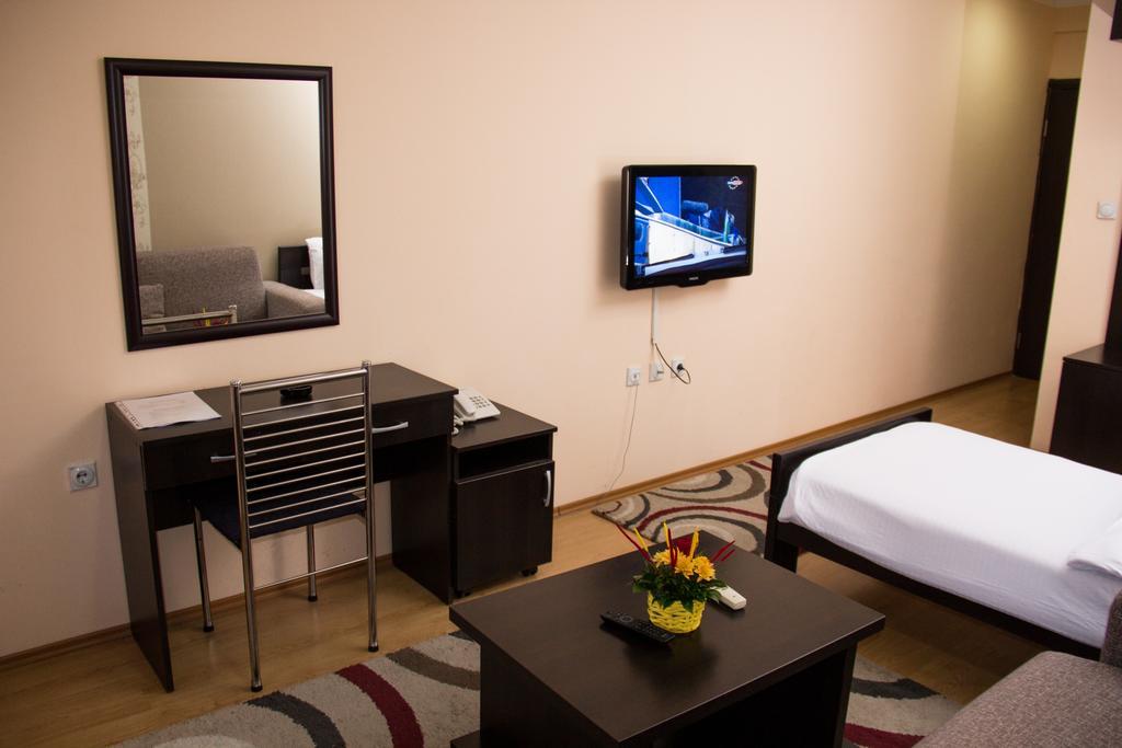 Garni Hotel Rile Men Ni المظهر الخارجي الصورة