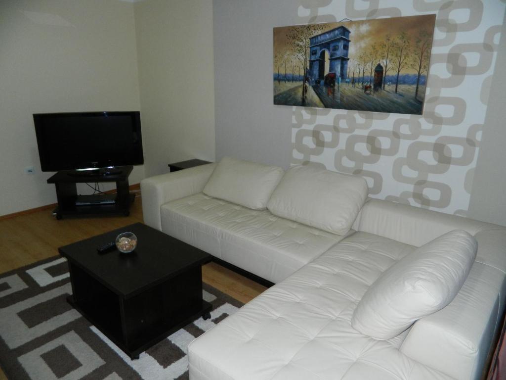 Garni Hotel Rile Men Ni الغرفة الصورة