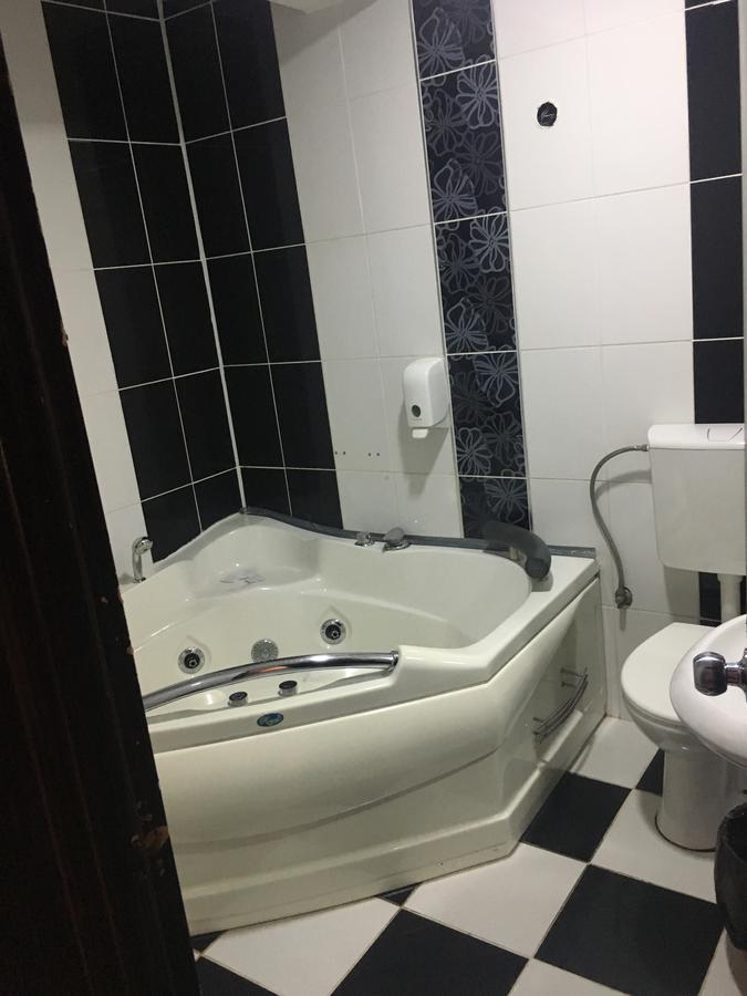 Garni Hotel Rile Men Ni المظهر الخارجي الصورة