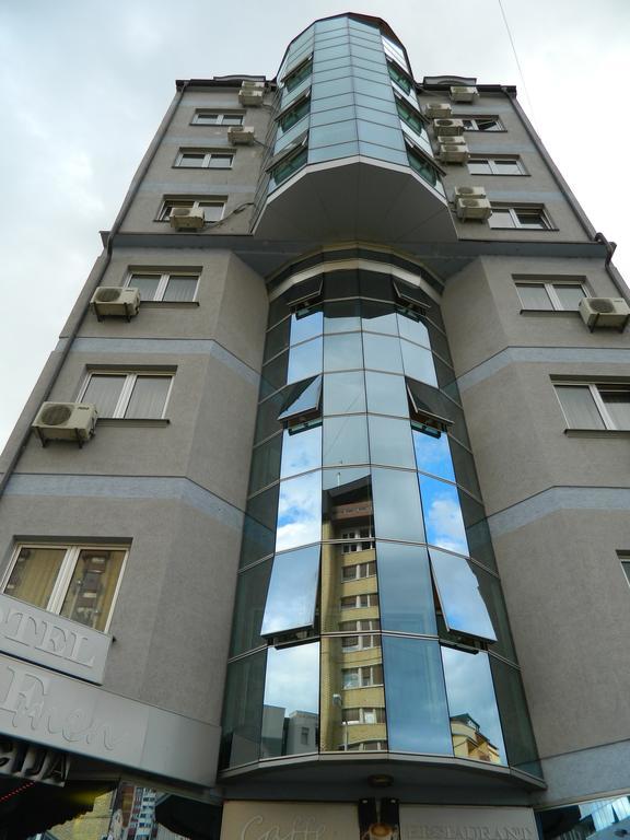 Garni Hotel Rile Men Ni المظهر الخارجي الصورة